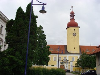 Stráž nad Nežárkou zámek