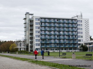 Jaro v Třeboni, v parku u Aurory